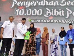 Gerakan Ramadan Berbagi Bahagia Dihadiri Puluhan Ribu Warga di Bone