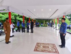 Hari Kesadaran Nasional, Penjabat Gubernur Sulsel Serahkan 4.100 Bibit Pohon dan 2.341 SK PPPK
