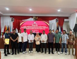 Disaksikan Bawaslu SulSel, KPU SulSel Serahkan Hasil Vermin Perbaikan Bapaslon Gubernur dan Wakil Gubernur Sulawesi Selatan